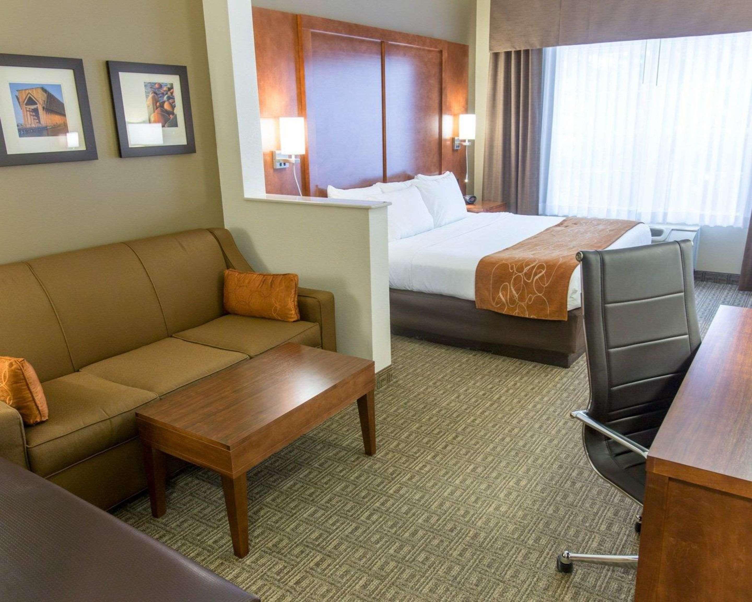 Comfort Suites Marquette Eksteriør billede