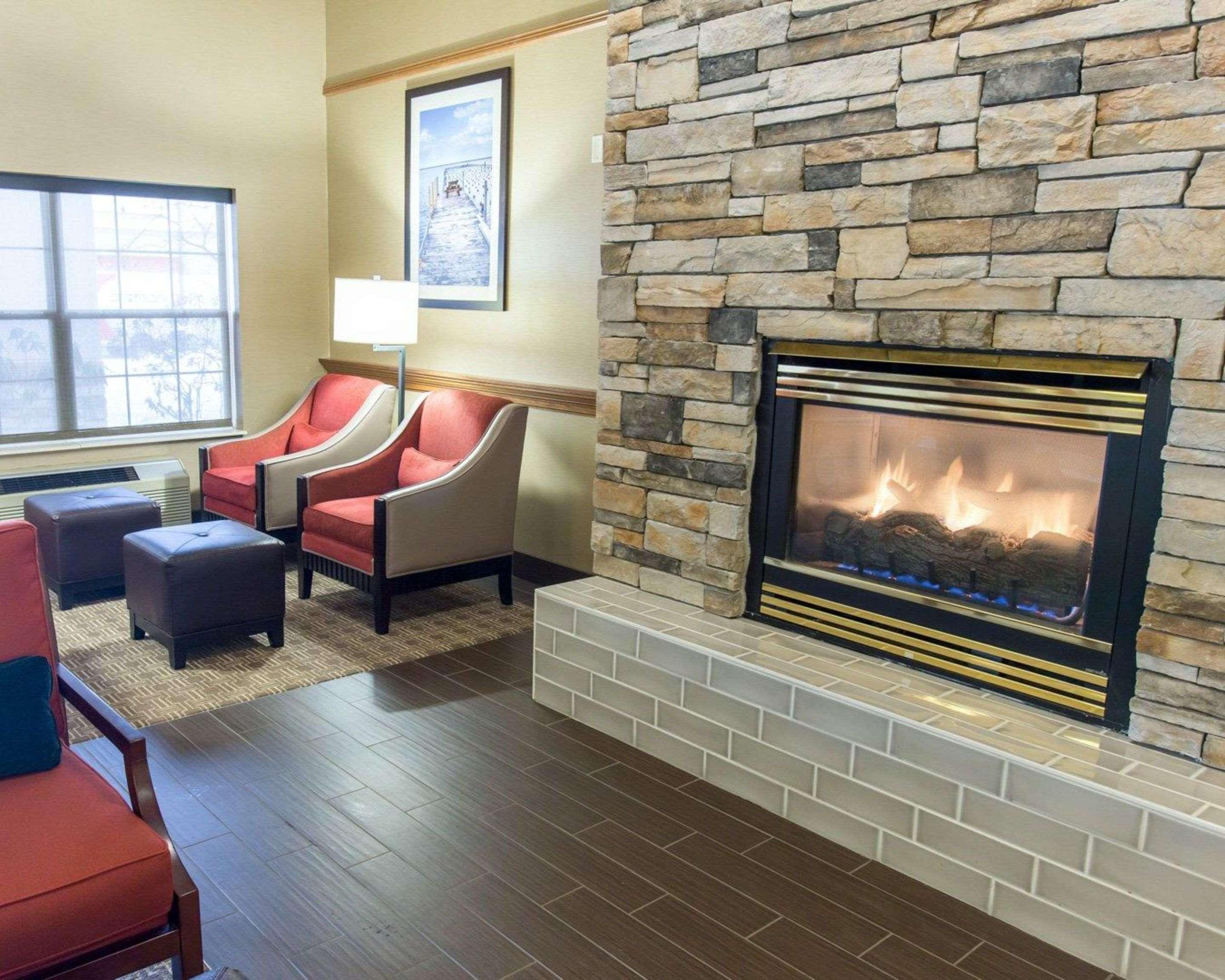 Comfort Suites Marquette Eksteriør billede